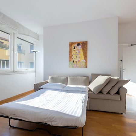 Joivy Apartments By The Lake Como Luaran gambar